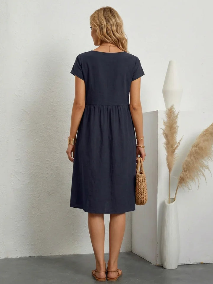 Lillian | Short Sleeve Knee Length Pocket Dress